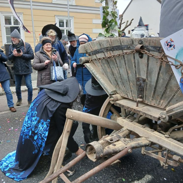 whatsapp image026 02 15 at 13.26.46  